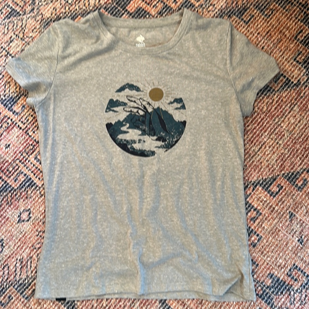 Rabbit pocket tee NWOT- never worn